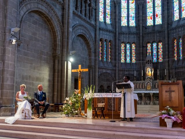 Le mariage de Mickaël et Karine à Pont-de-Roide, Doubs 23