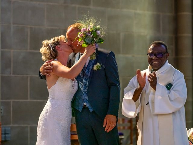 Le mariage de Mickaël et Karine à Pont-de-Roide, Doubs 31