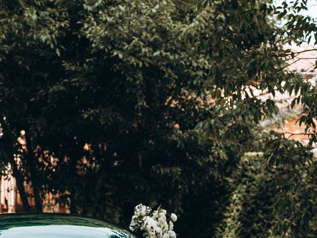Le mariage de Adrien et Laura à Seilh, Haute-Garonne 33