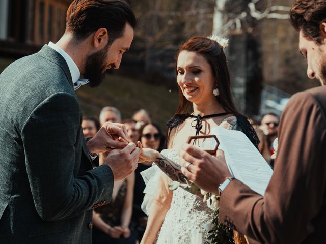 Le mariage de Victor et Honorine à Montriond, Haute-Savoie 66