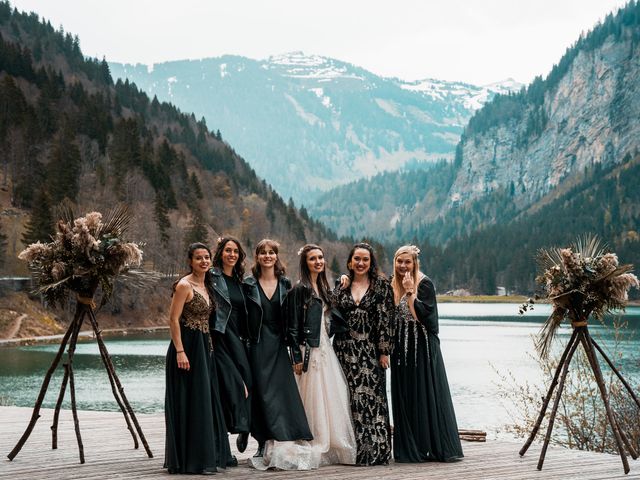 Le mariage de Victor et Honorine à Montriond, Haute-Savoie 110