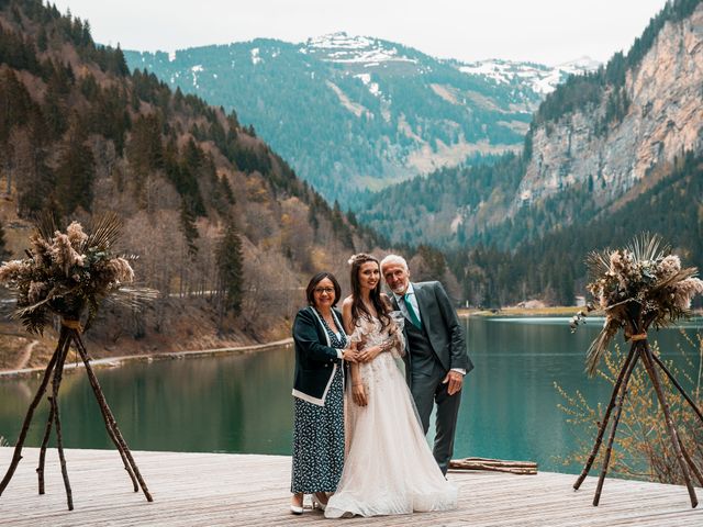 Le mariage de Victor et Honorine à Montriond, Haute-Savoie 114