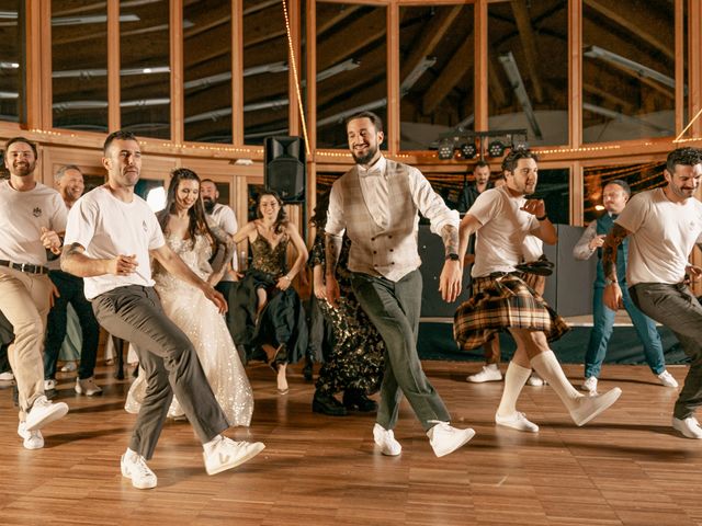 Le mariage de Victor et Honorine à Montriond, Haute-Savoie 144