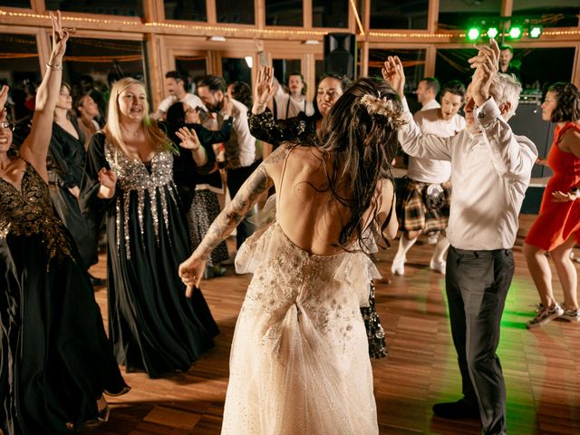 Le mariage de Victor et Honorine à Montriond, Haute-Savoie 145