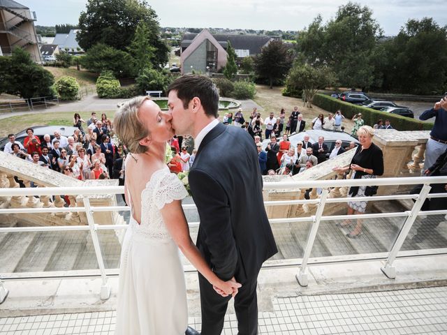 Le mariage de Alex et Sophie à Barneville-Carteret, Manche 10