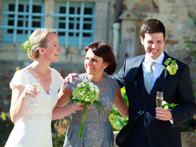 Le mariage de Alex et Sophie à Barneville-Carteret, Manche 24