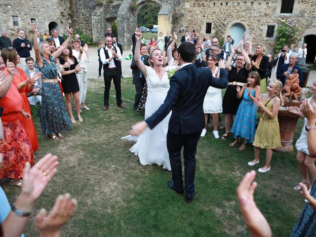 Le mariage de Alex et Sophie à Barneville-Carteret, Manche 35