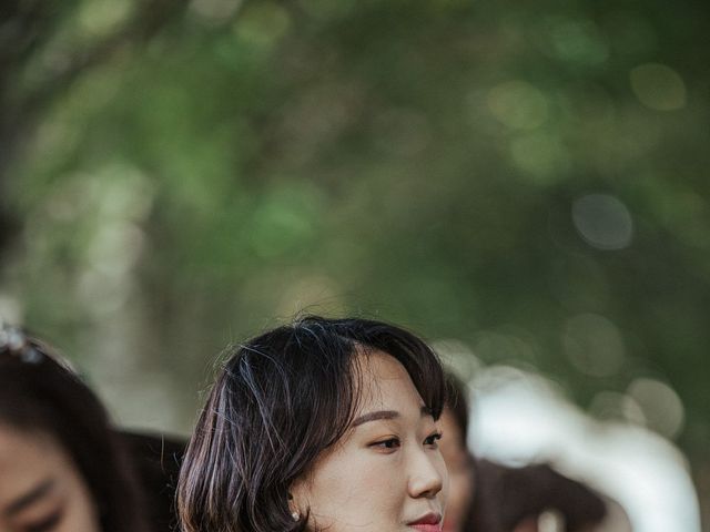 Le mariage de Quentin et Suwan à Saint-Porchaire, Charente Maritime 44