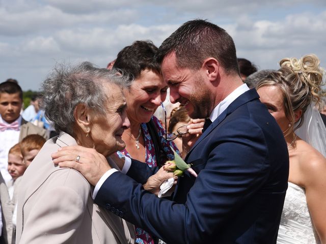 Le mariage de Tony et Hélène à Doué-la-Fontaine, Maine et Loire 27