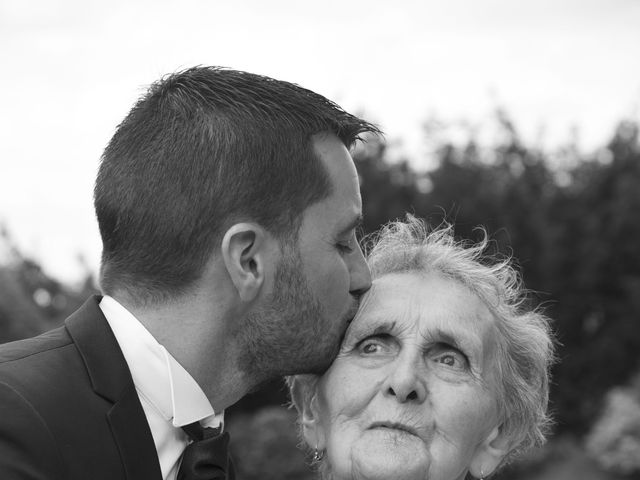 Le mariage de Tony et Hélène à Doué-la-Fontaine, Maine et Loire 2