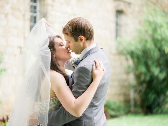 Le mariage de James et Anna à Goudourville, Tarn-et-Garonne 27