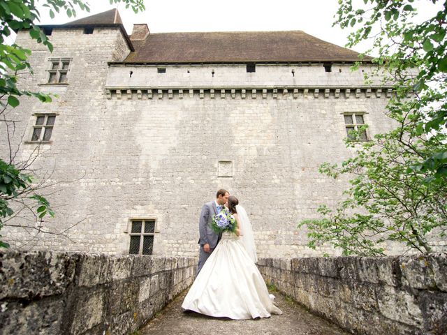 Le mariage de James et Anna à Goudourville, Tarn-et-Garonne 2