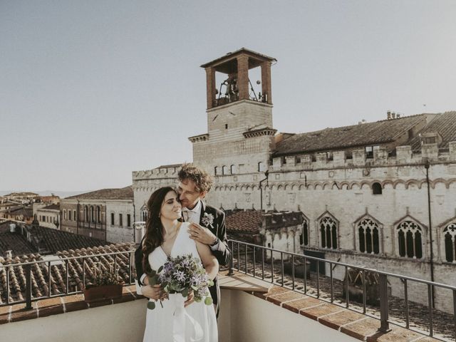 Le mariage de Elena et Claudio à Pérouse, Territoire de Belfort 56