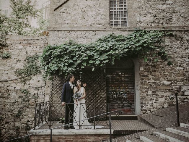 Le mariage de Elena et Claudio à Pérouse, Territoire de Belfort 65