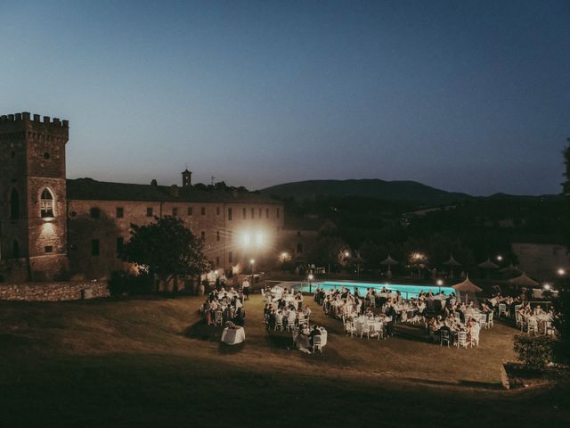 Le mariage de Elena et Claudio à Pérouse, Territoire de Belfort 71