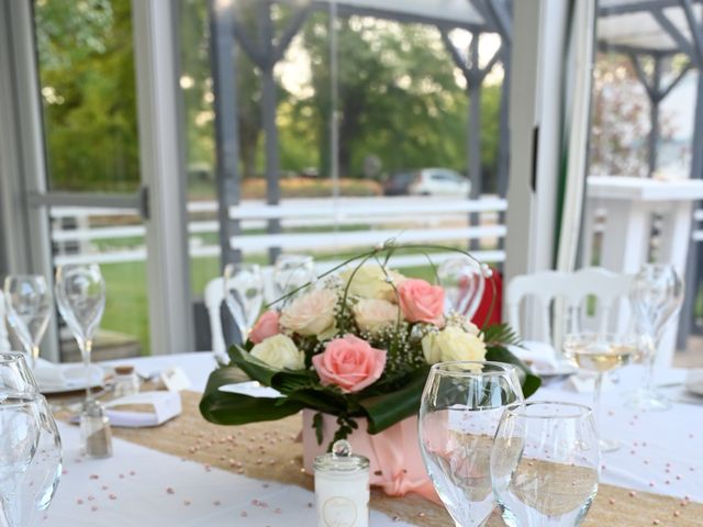 Le mariage de Naïma et Kévin à Le Coudray-Montceaux, Essonne 9