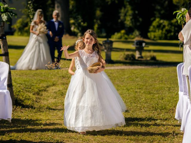 Le mariage de Kevin et Charlène à Ussac, Corrèze 18