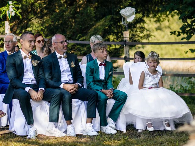 Le mariage de Kevin et Charlène à Ussac, Corrèze 21