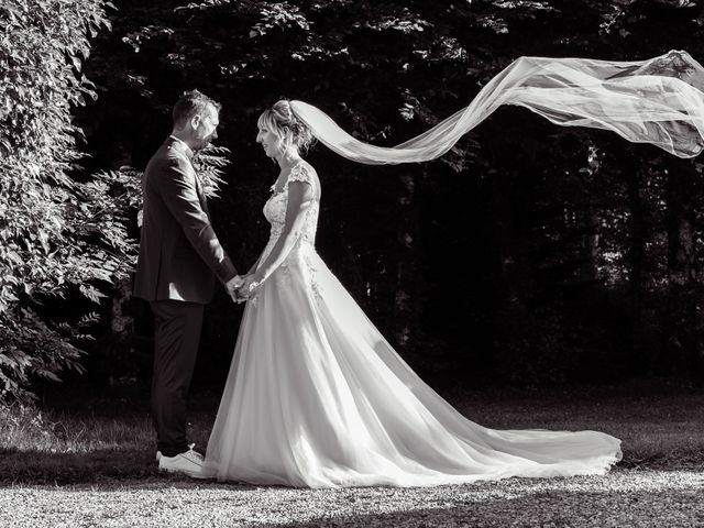 Le mariage de Kevin et Charlène à Ussac, Corrèze 43