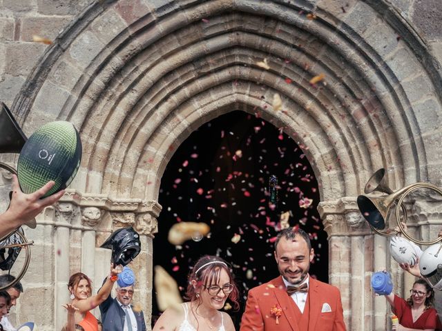 Le mariage de Nicolas et Annabelle à Lubersac, Corrèze 16