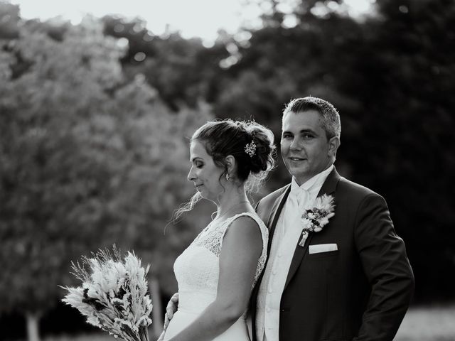 Le mariage de Thomas et Laurianne à Moncrabeau, Lot-et-Garonne 2