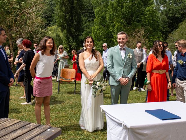Le mariage de Renaud et Hélène à Lignan-de-Bordeaux, Gironde 25