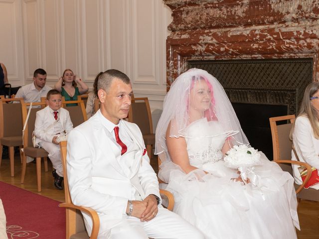 Le mariage de Emmanuelle et Cédric à Bourges, Cher 5