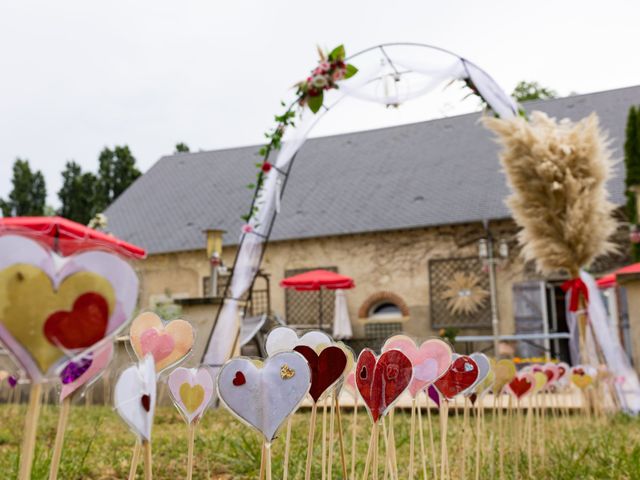 Le mariage de Emmanuelle et Cédric à Bourges, Cher 32