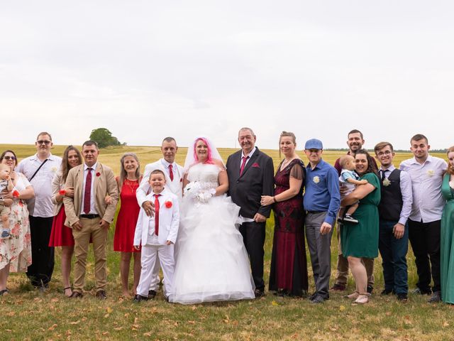 Le mariage de Emmanuelle et Cédric à Bourges, Cher 36