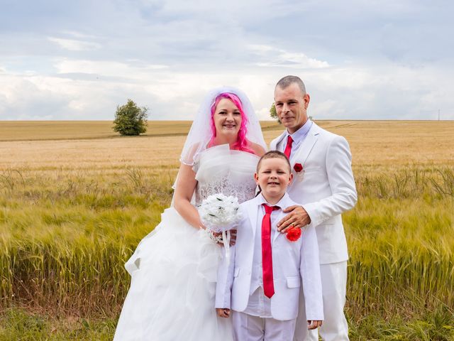 Le mariage de Emmanuelle et Cédric à Bourges, Cher 41