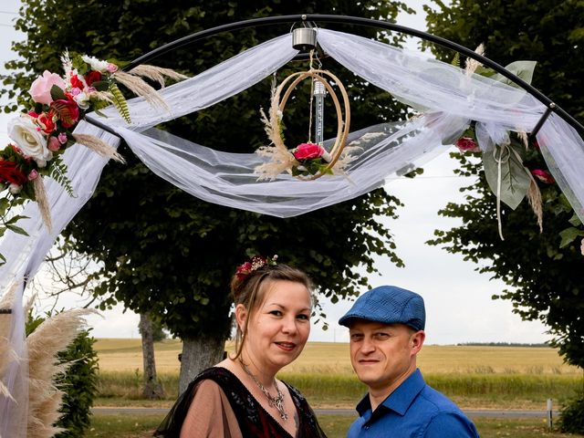 Le mariage de Emmanuelle et Cédric à Bourges, Cher 60