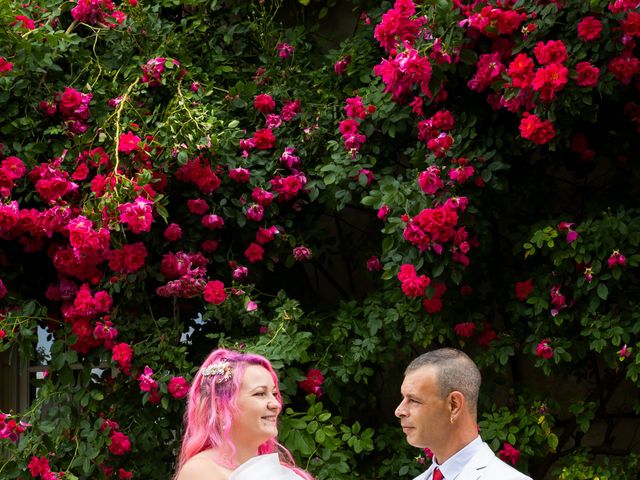 Le mariage de Emmanuelle et Cédric à Bourges, Cher 77