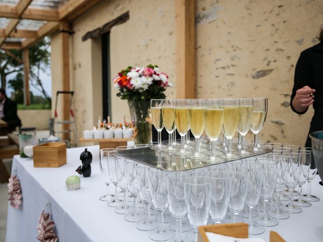 Le mariage de Takuma et Maude à Teloché, Sarthe 28