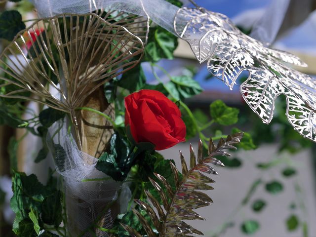 Le mariage de Fabio et Sarah à Saint-Romain-de-Lerps, Ardèche 7