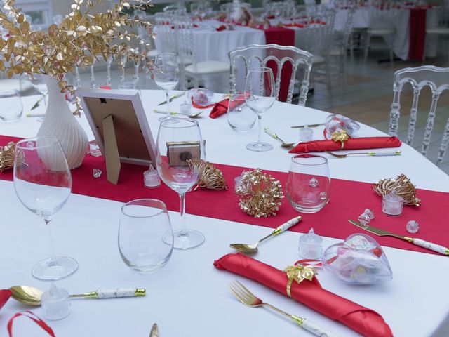 Le mariage de Fabio et Sarah à Saint-Romain-de-Lerps, Ardèche 8