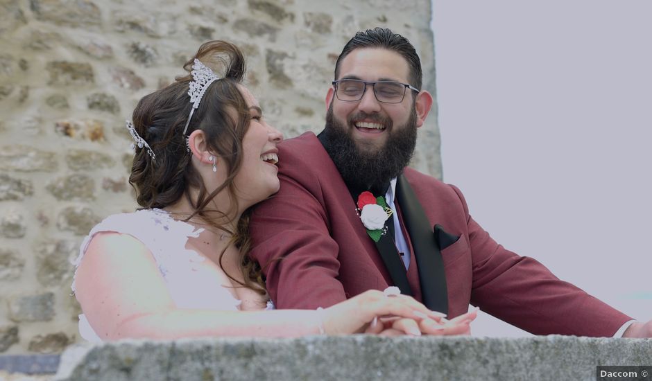 Le mariage de Fabio et Sarah à Saint-Romain-de-Lerps, Ardèche