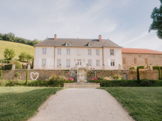 Le mariage de Pierre-Camille et Clarisse à Bourg-de-Thizy, Rhône 2
