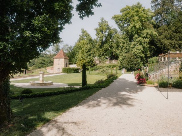 Le mariage de Pierre-Camille et Clarisse à Bourg-de-Thizy, Rhône 5