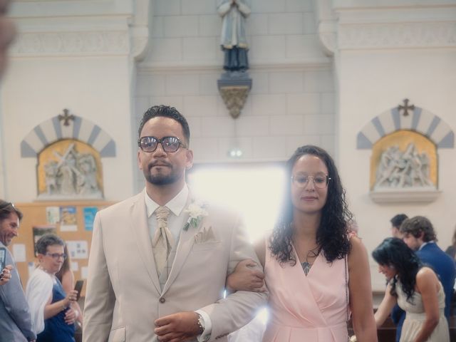 Le mariage de Pierre-Camille et Clarisse à Bourg-de-Thizy, Rhône 17