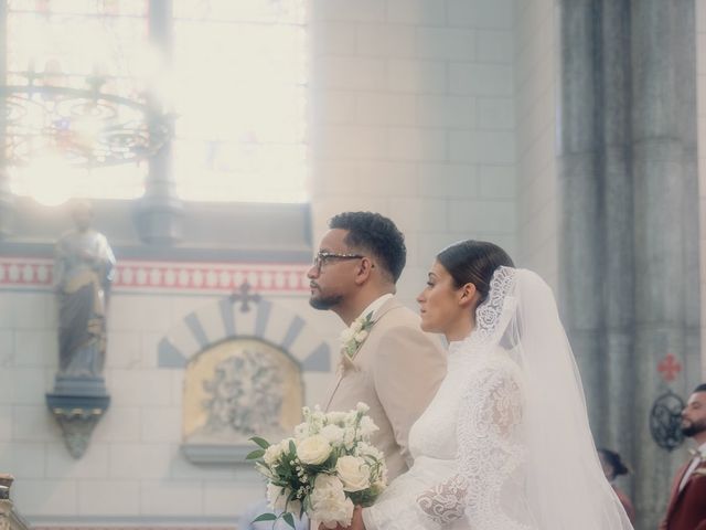 Le mariage de Pierre-Camille et Clarisse à Bourg-de-Thizy, Rhône 20