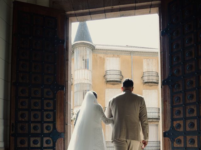 Le mariage de Pierre-Camille et Clarisse à Bourg-de-Thizy, Rhône 21
