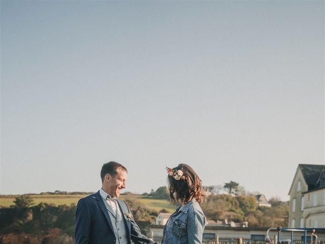 Le mariage de Mickael et Marine à Douarnenez, Finistère 43