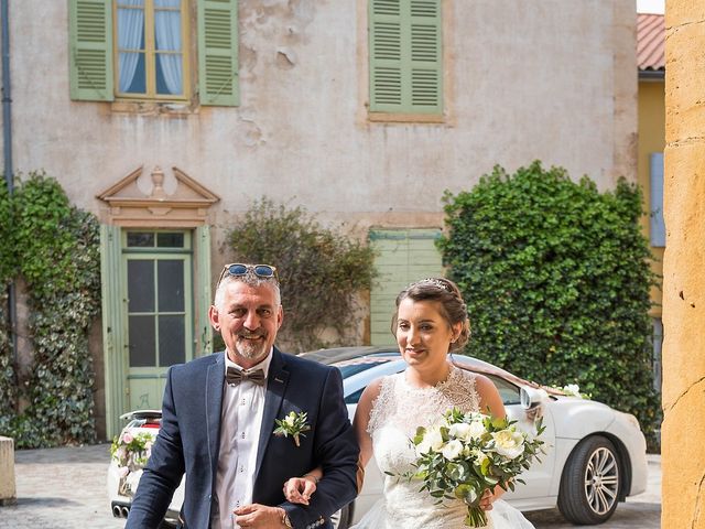 Le mariage de Thibaud et Alison à Vaux-en-Beaujolais, Rhône 3