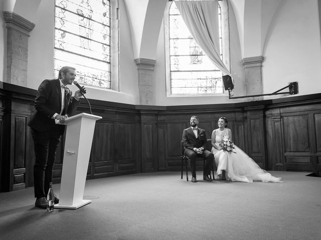Le mariage de Thibaud et Alison à Vaux-en-Beaujolais, Rhône 2