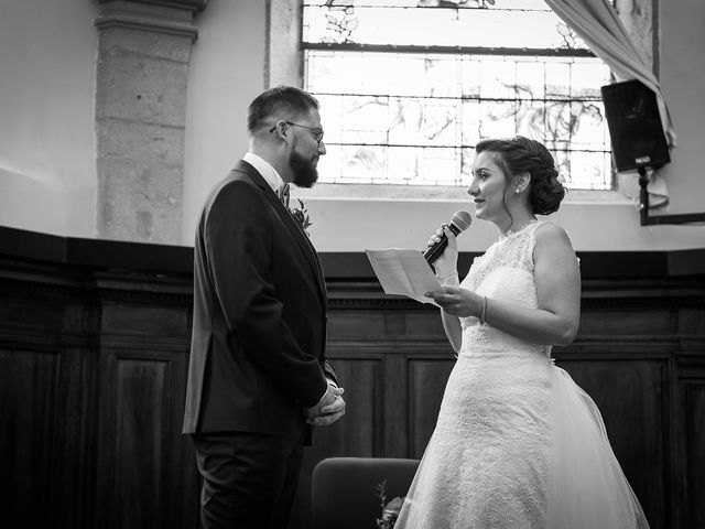 Le mariage de Thibaud et Alison à Vaux-en-Beaujolais, Rhône 8