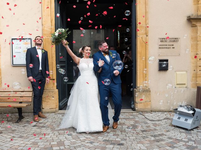 Le mariage de Thibaud et Alison à Vaux-en-Beaujolais, Rhône 11