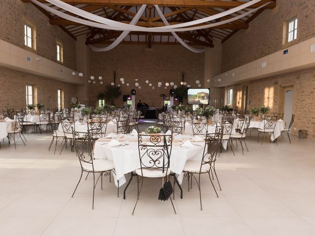 Le mariage de Thibaud et Alison à Vaux-en-Beaujolais, Rhône 20