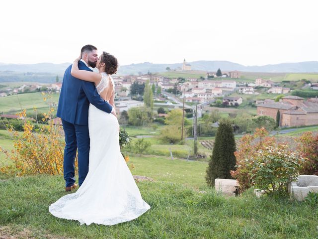 Le mariage de Thibaud et Alison à Vaux-en-Beaujolais, Rhône 31