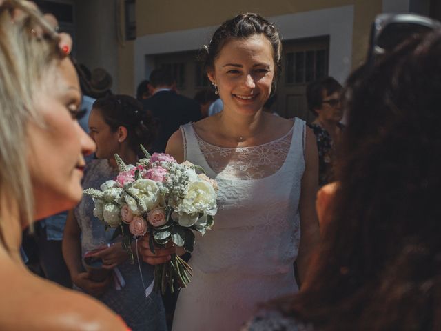 Le mariage de Alexandre et Isabelle à Saint-Gilles, Gard 9