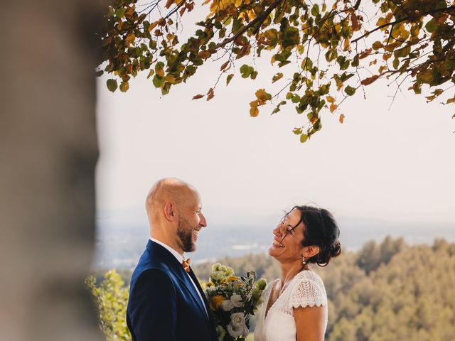 Le mariage de Olivier et Karine à Les Vignères, Vaucluse 7